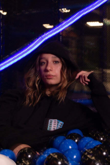 Medicine Hoodie .black (Women)